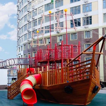 Arcadia Sunrise Sea View Apartment オデッサ エクステリア 写真