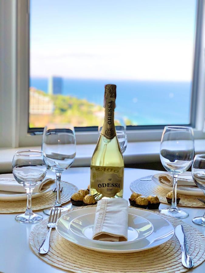 Arcadia Sunrise Sea View Apartment オデッサ エクステリア 写真